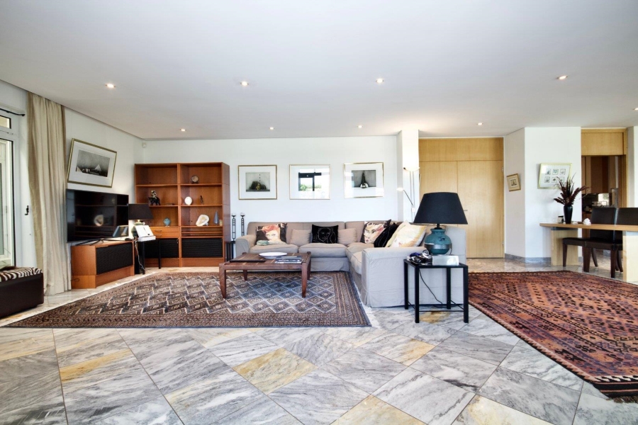 To Let 4 Bedroom Property for Rent in Sunset Links Western Cape
